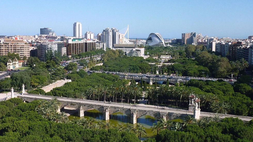 Todo lo que tienes que conocer para conducir desde hoy en Valencia sin que te multen