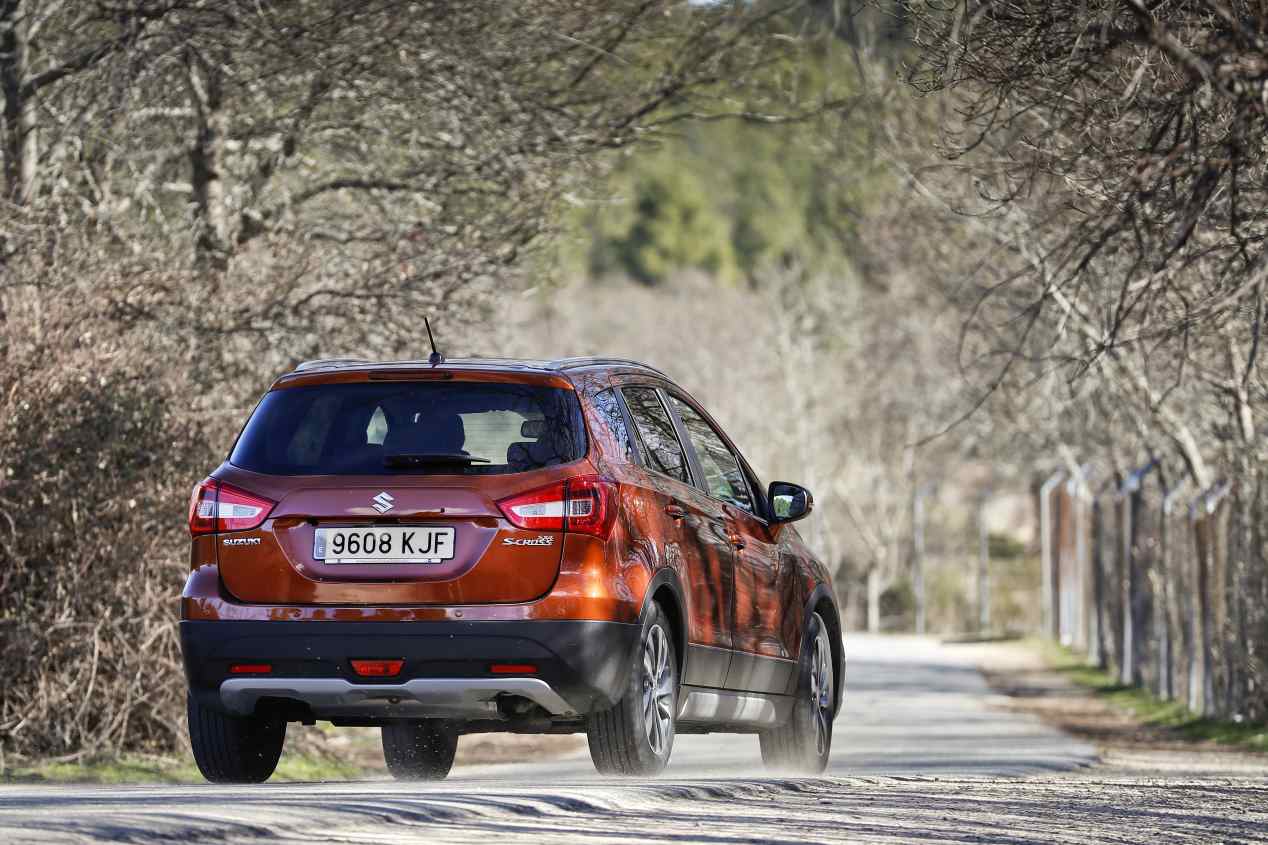 Comparativa: Fiat 500X 1.0 Firefly vs Suzuki S-Cross 1.0 VVT