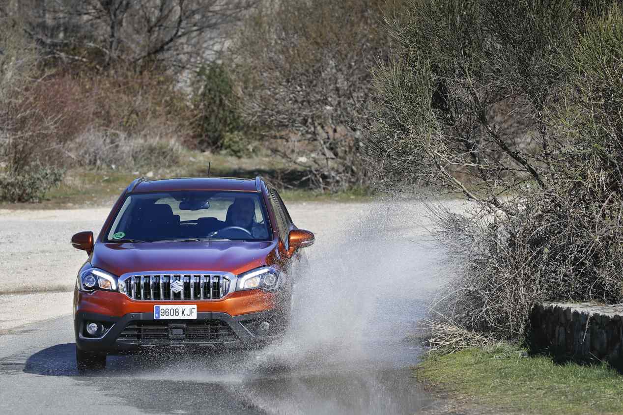Comparativa: Fiat 500X 1.0 Firefly vs Suzuki S-Cross 1.0 VVT