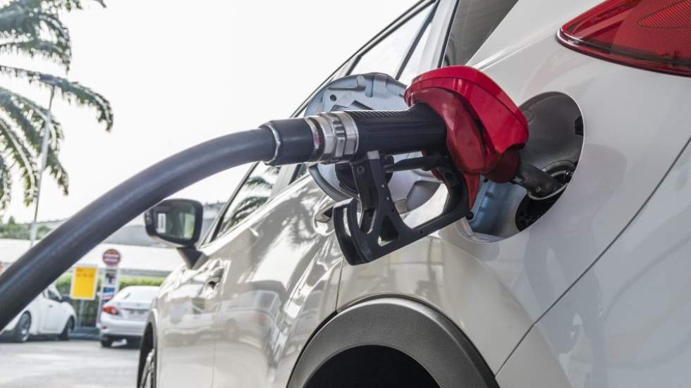 El “dieselazo”, inminente: todas las claves de la subida del diésel