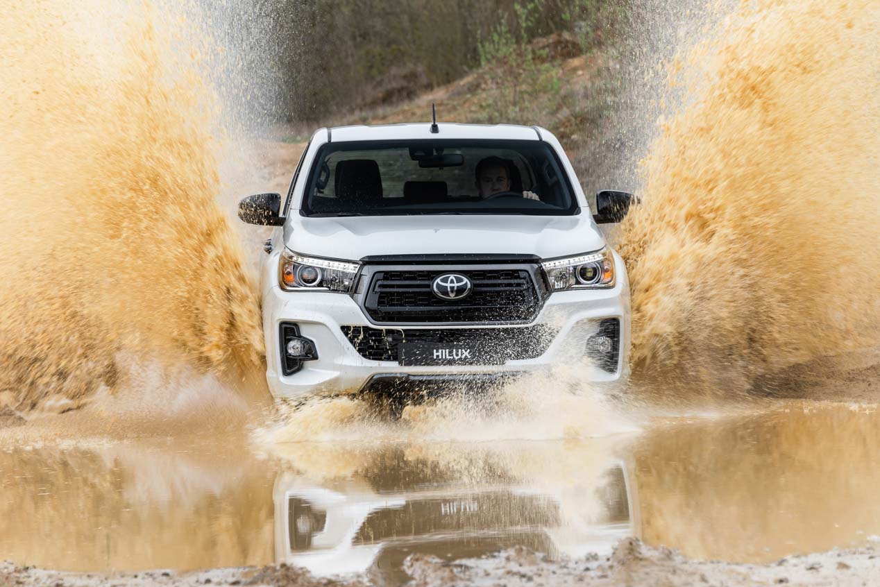 Toyota Hilux 2020: seguridad activa, mejor equipamiento y la adaptación a la normativa Euro 6.2 definen al Pick Up de Toyota