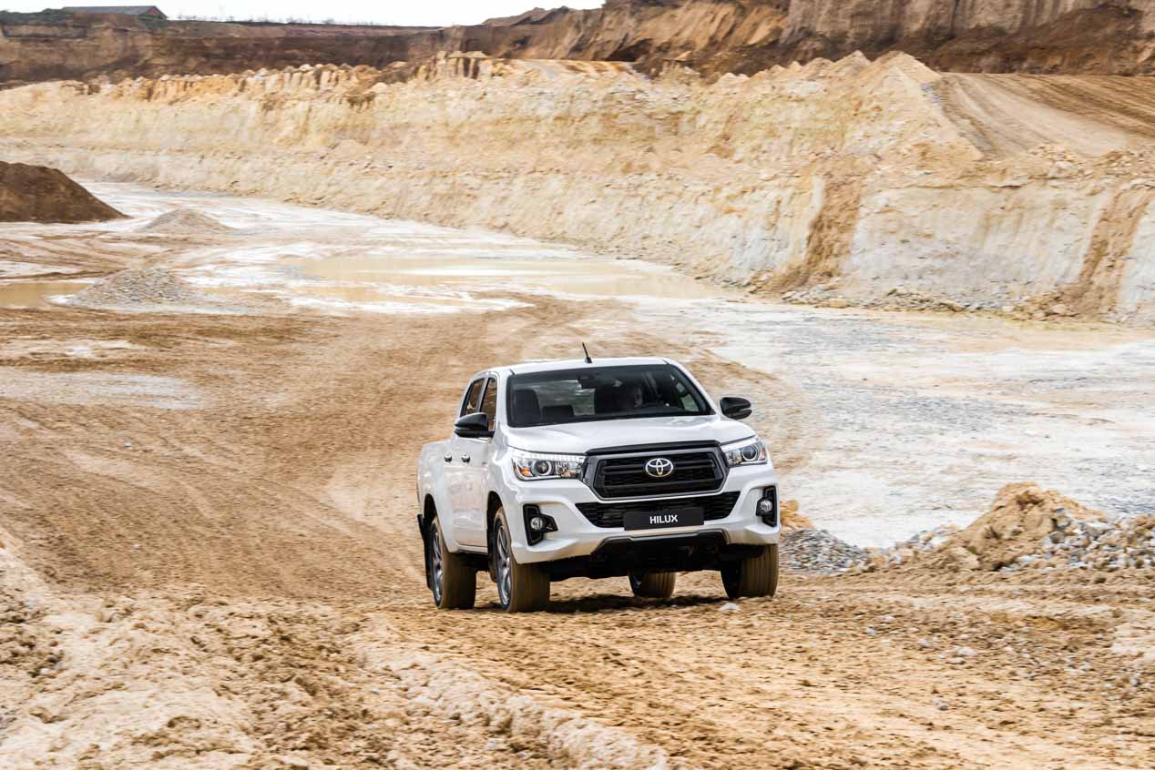 Toyota Hilux 2020: seguridad activa, mejor equipamiento y la adaptación a la normativa Euro 6.2 definen al Pick Up de Toyota