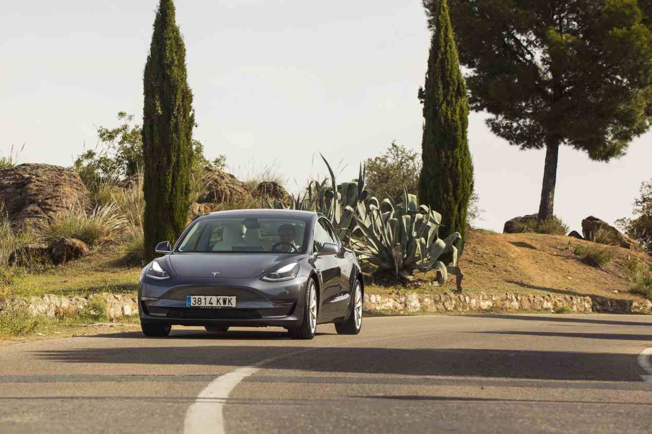 Tesla Model 3 Gran Autonomía: probamos y medimos la nueva berlina eléctrica