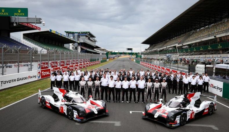 Foto oficial del equipo TOYOTA GAZOO Racing