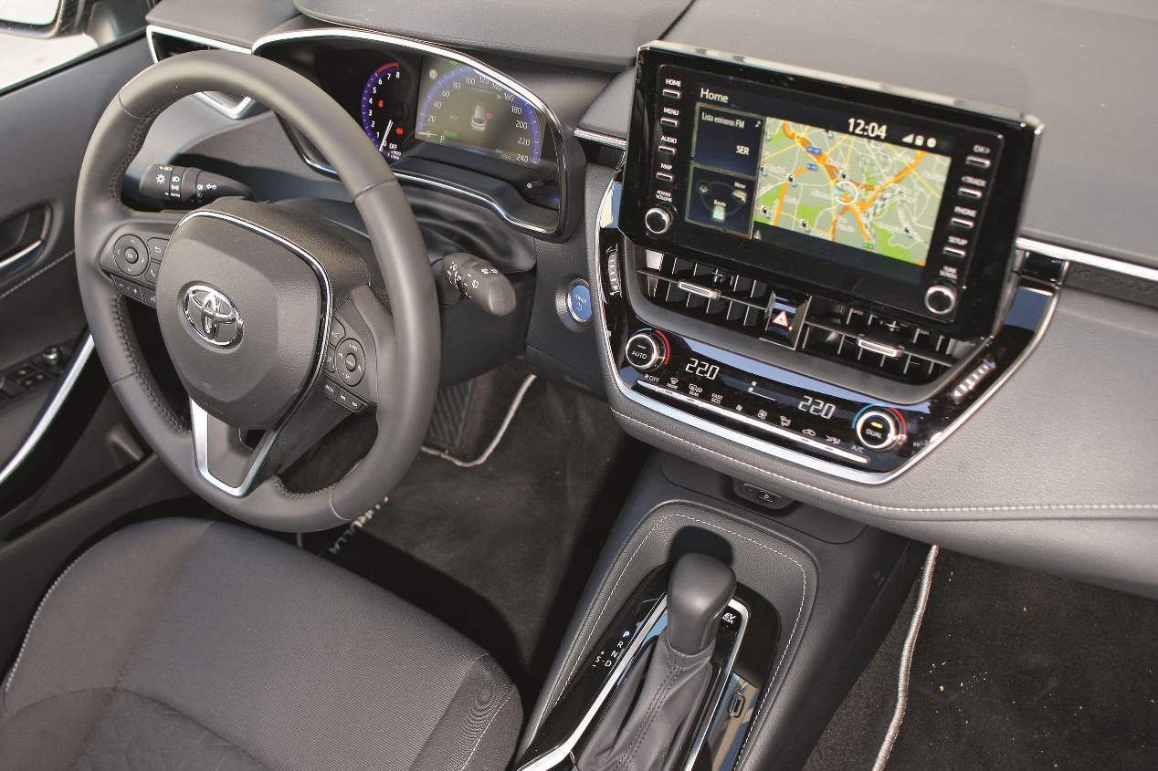 A prueba el Toyota Corolla híbrido en versión familiar