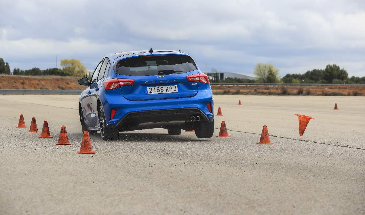 Comparativa: Ford Focus vs Seat León, ¿cuál es mejor?