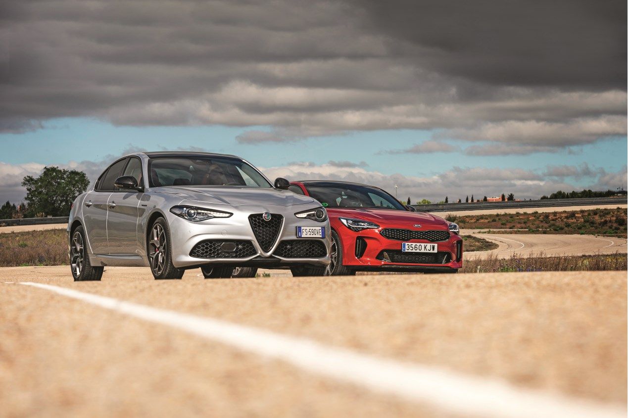 Comparativa: Alfa Romeo Giulia 2.0T Veloce vs Kia Stinger 3.3 T-GDI GT