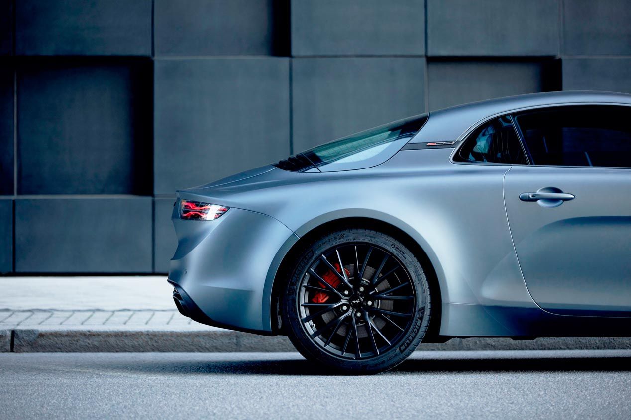 Alpine A110S: nueva versión con 292 CV