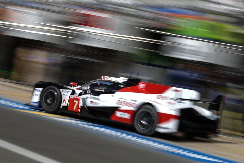 En el Toyota #7 sigue al volante Mike Conway