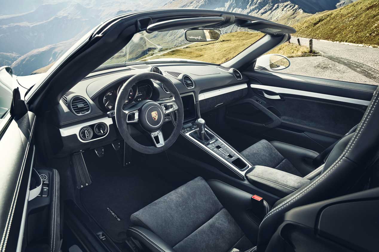 Porsche 718: Los Porsche de motor central, más rápidos y eficaces que nunca.