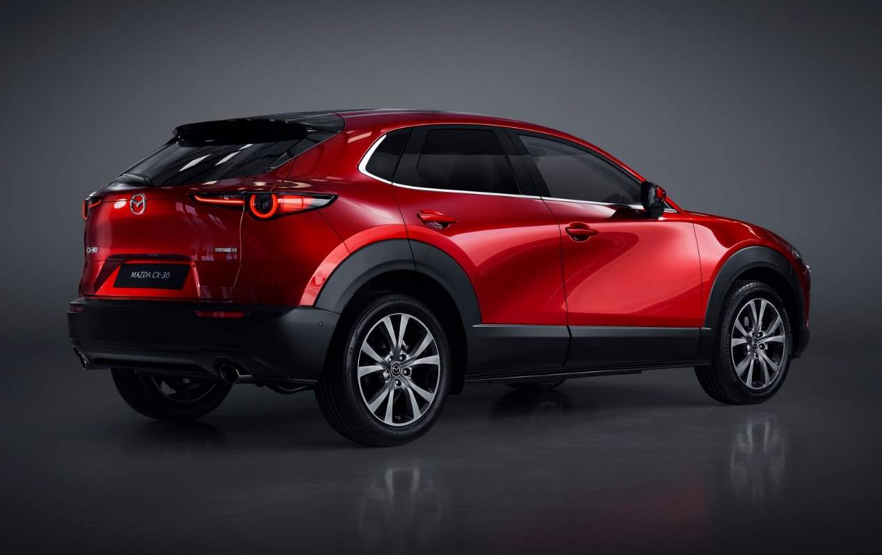 Los nuevos Ford Kuga vs Mazda CX-30, frente a frente