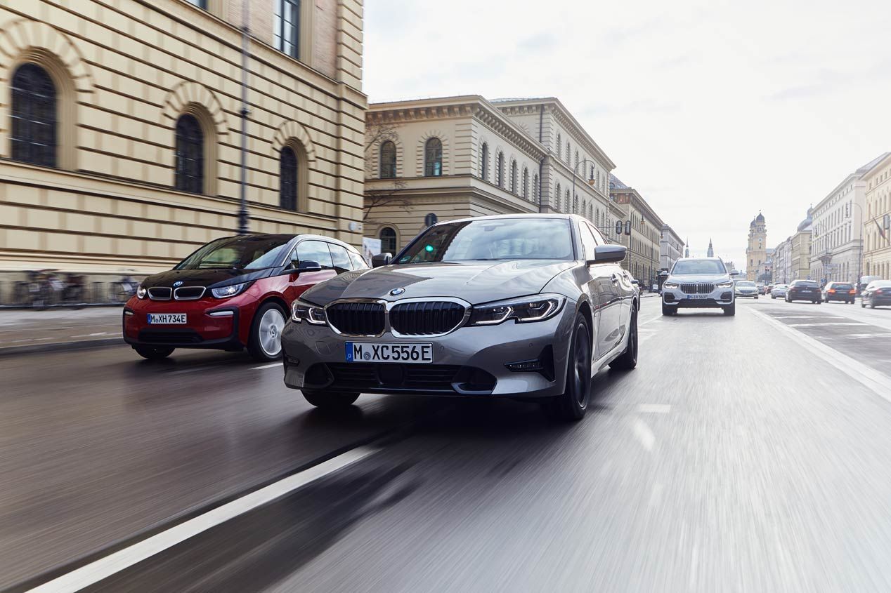Todos los BMW eléctricos e híbridos plug-in del momento