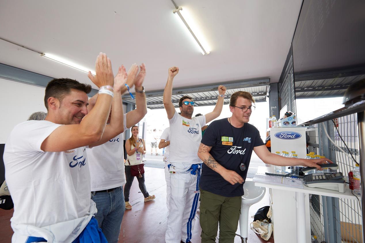 Las mejores imágenes de nuestra victoria en las 24 Horas Ford 2019