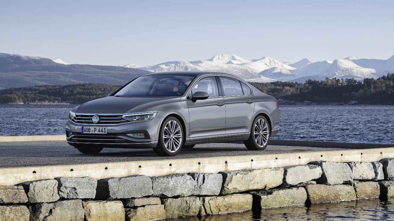 Opel Insignia 2020 vs VW Passat 2019: duelo de nuevas berlinas