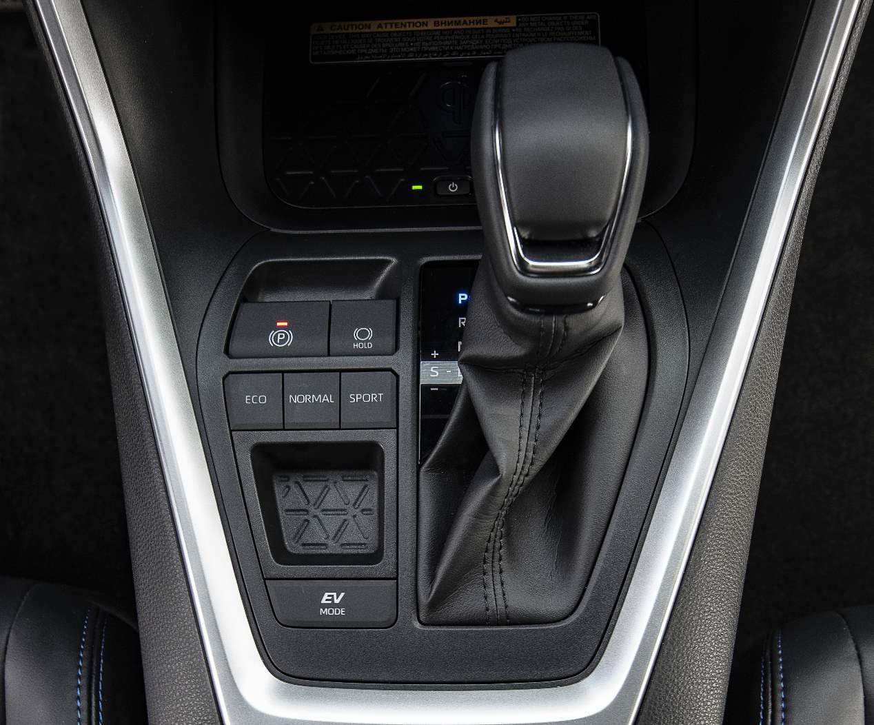 Así funciona un coche híbrido: la conducción, mucho más relajada