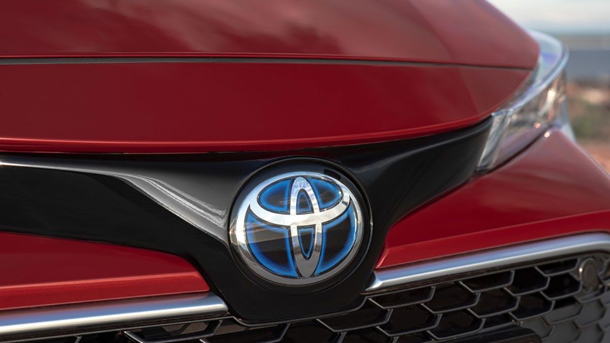 Todas las respuestas a las dudas sobre coches híbridos