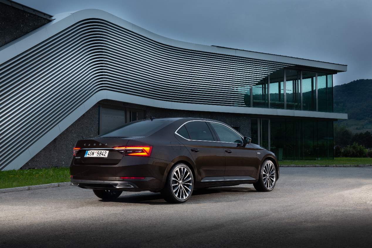 El nuevo Skoda Superb 2019, ya a la venta en España