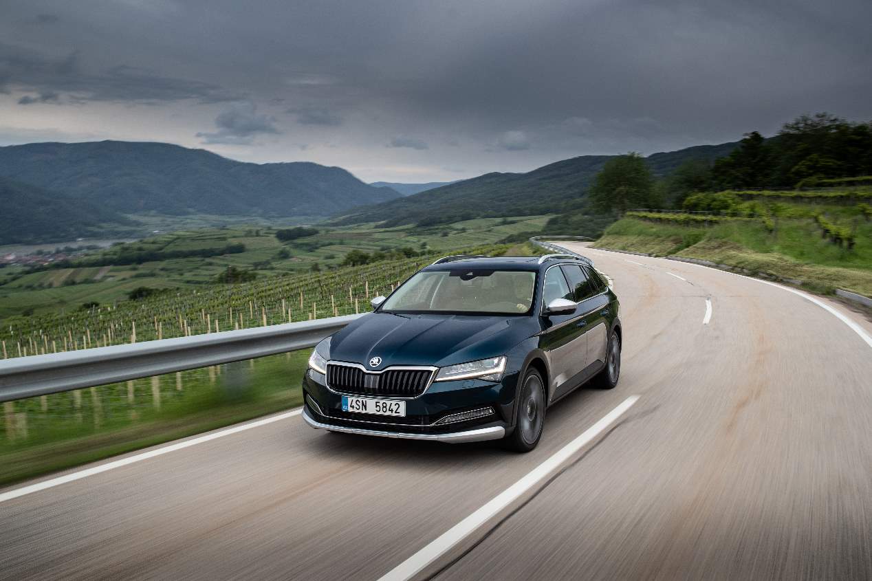 El nuevo Skoda Superb 2019, ya a la venta en España