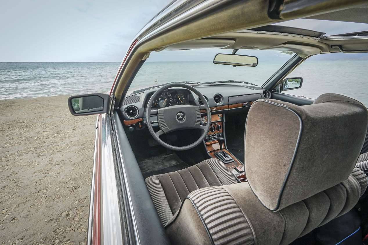 En ruta por Albania con un Mercedes W 123 Coupé