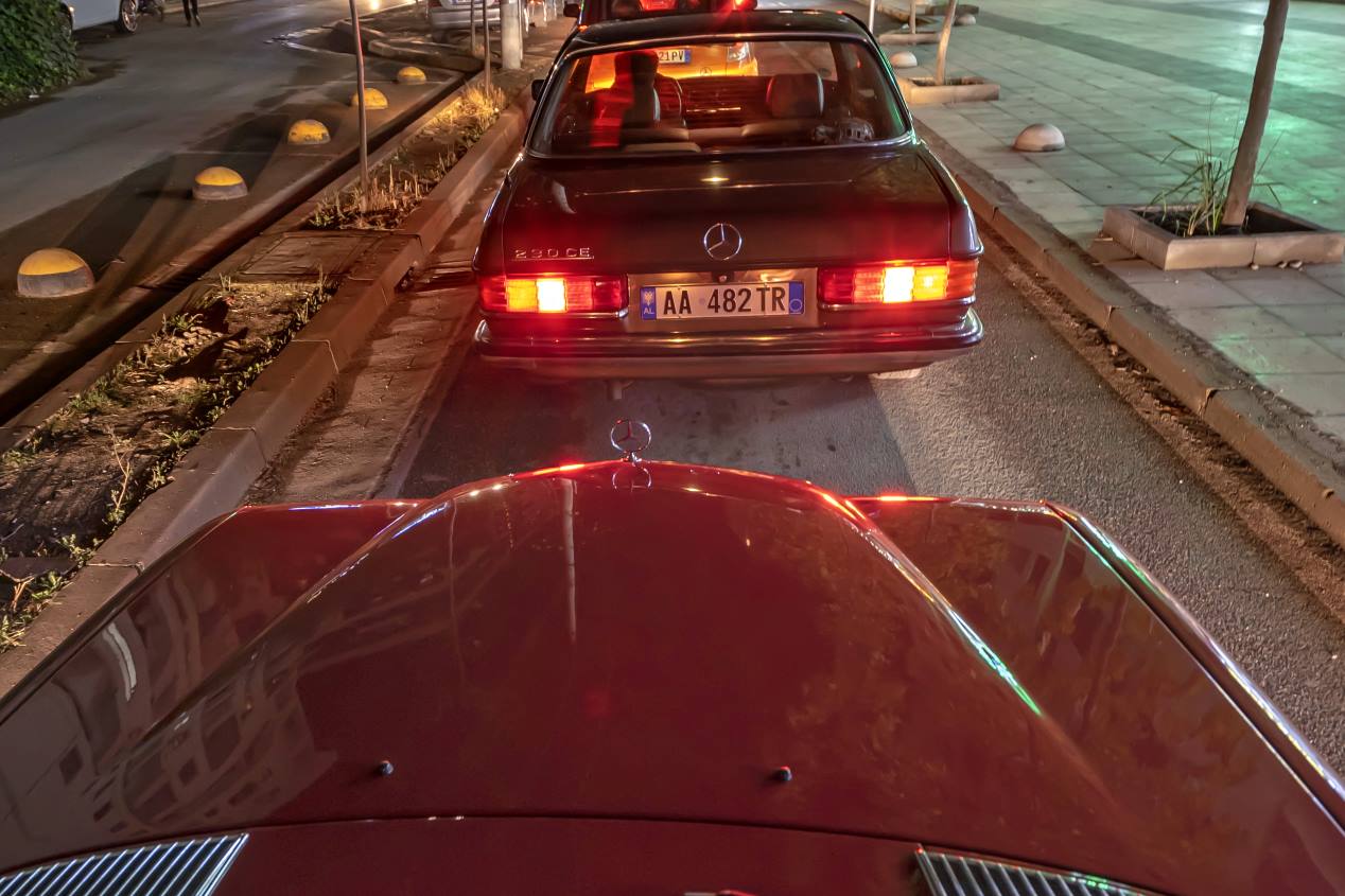 En ruta por Albania con un Mercedes W 123 Coupé