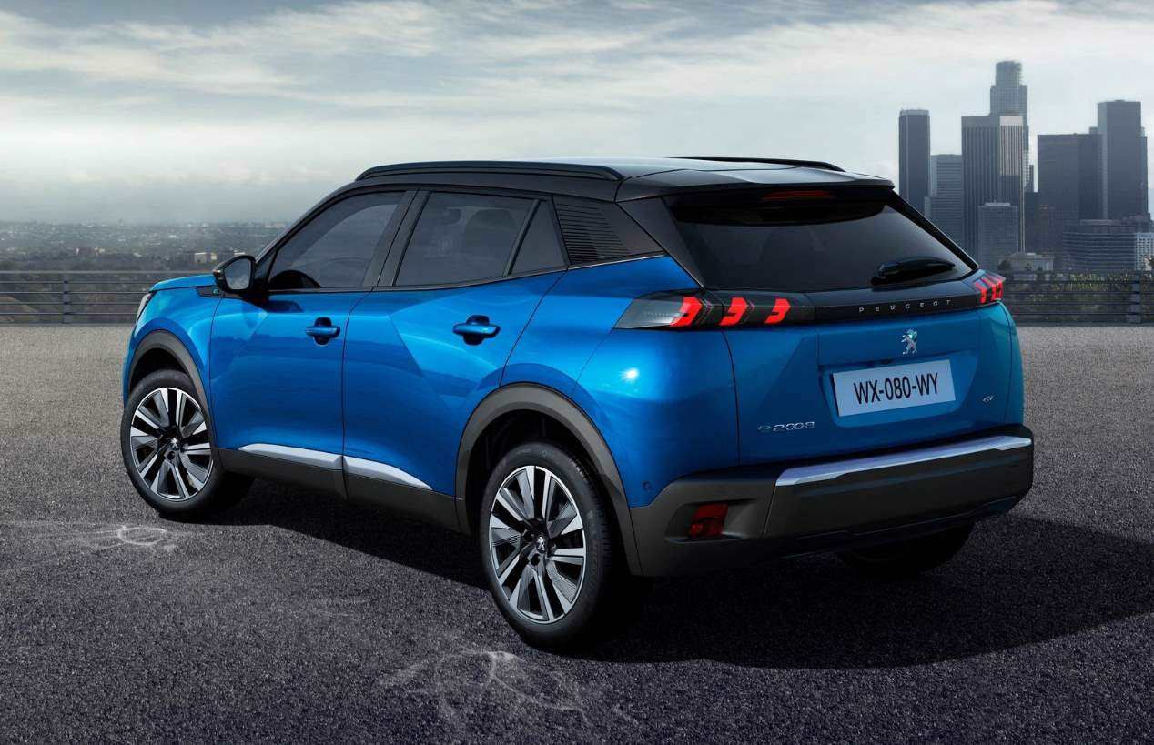 Peugeot 2008 vs Renault Captur: los dos SUV que llegan 