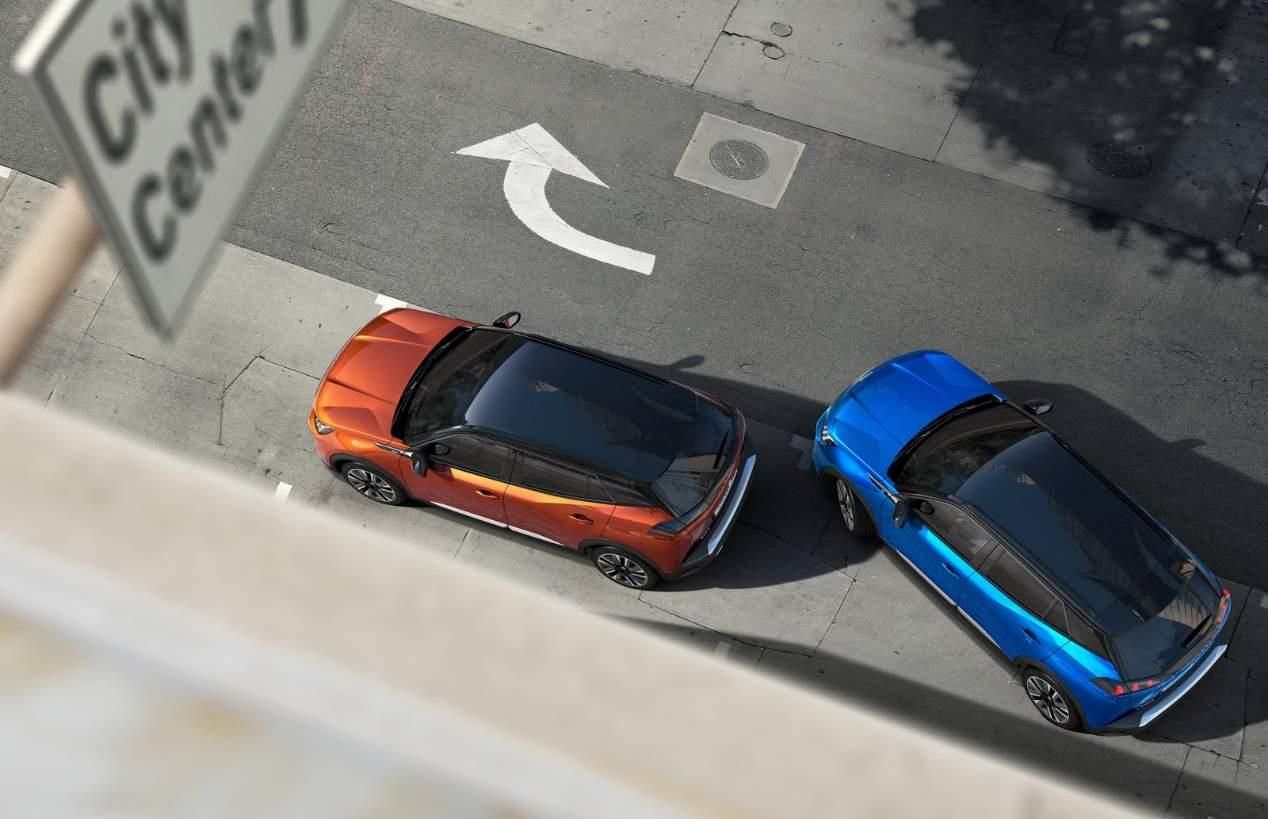 Peugeot 2008 vs Renault Captur: los dos SUV que llegan 