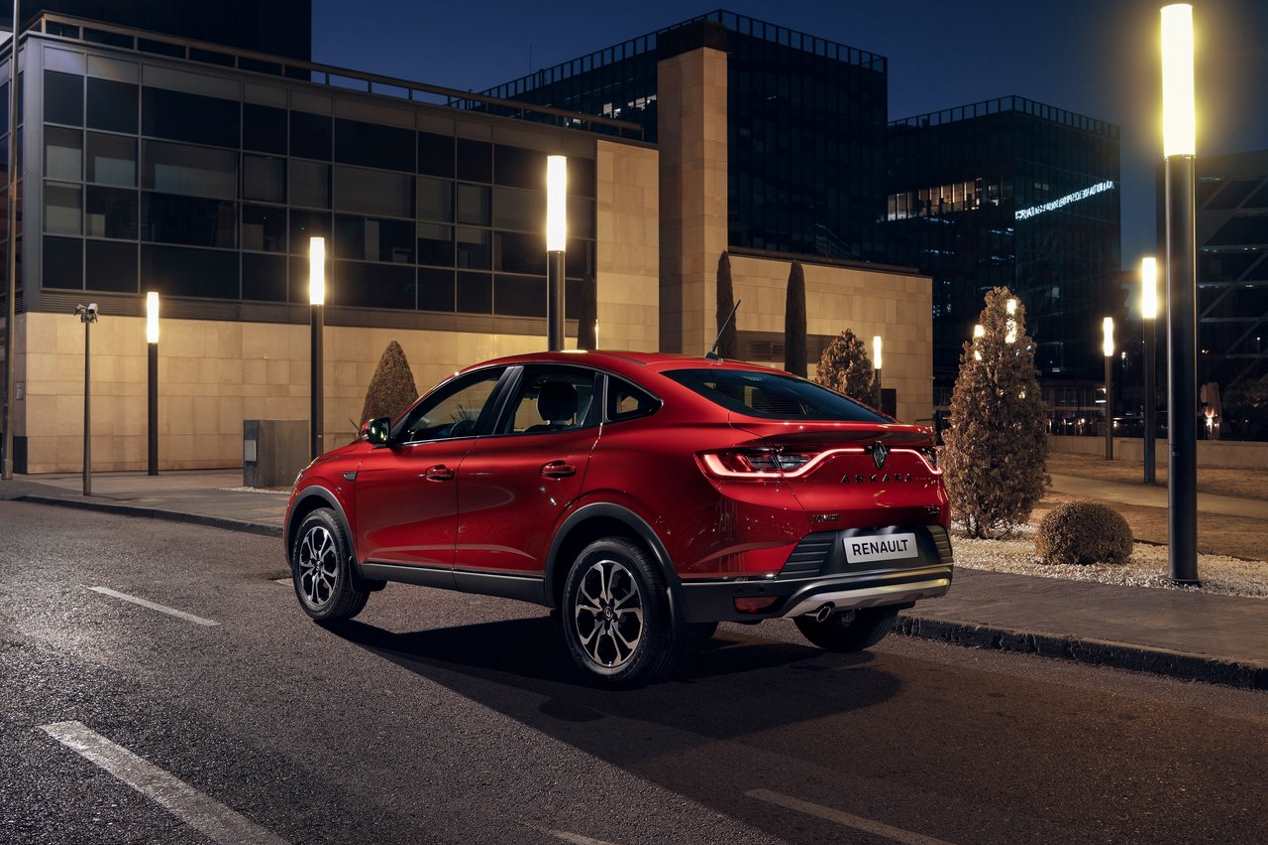 Renault Arkana: el nuevo SUV coupé, ya a la venta en Rusia