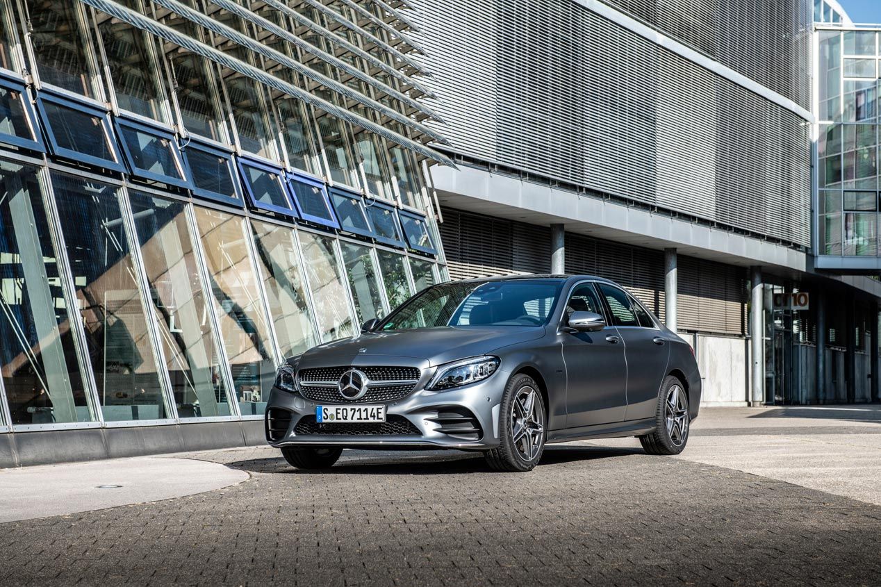 Mercedes C 300 de y C 300 EQ Boost, ya a la venta