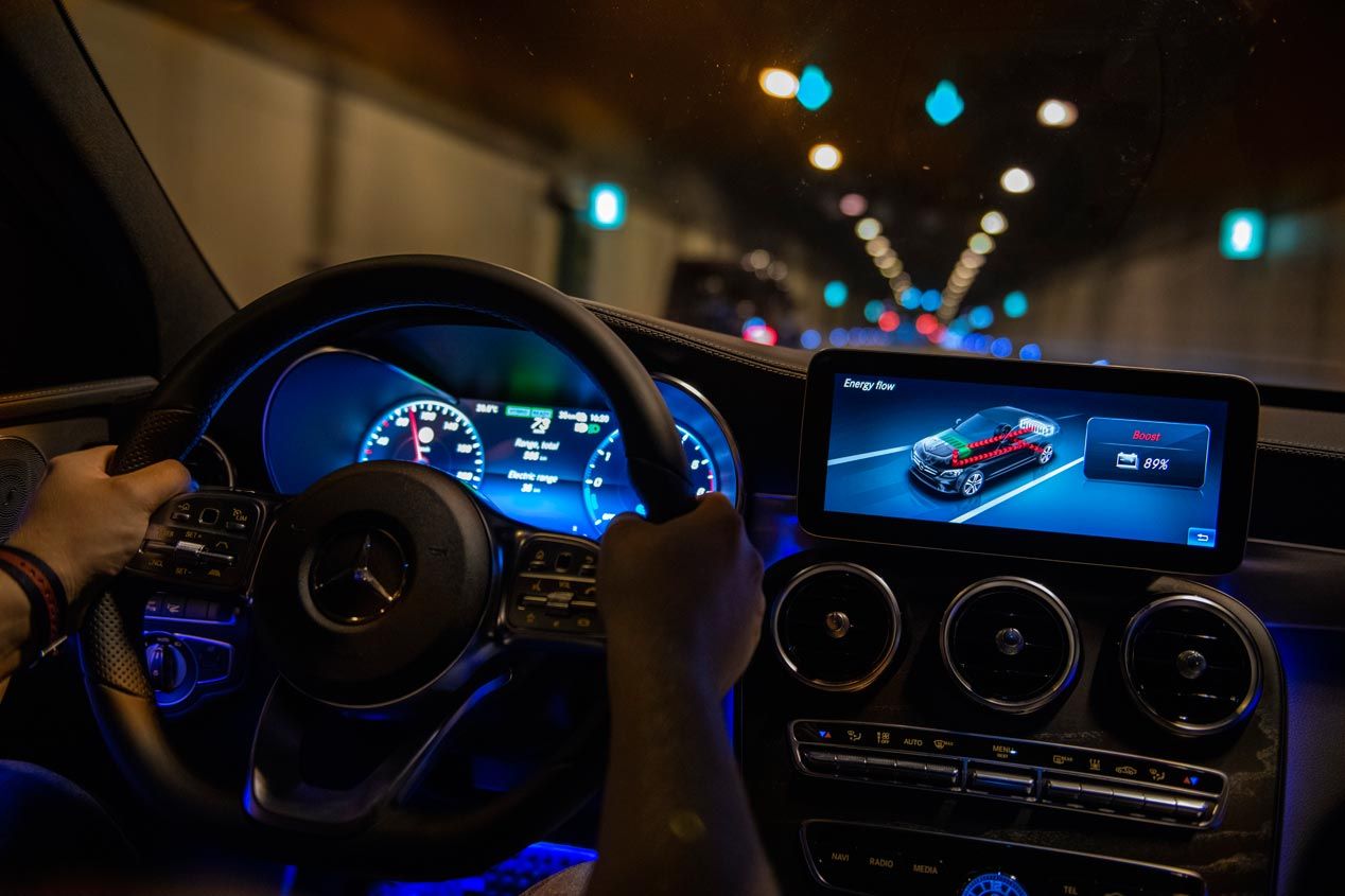 Mercedes C 300 de y C 300 EQ Boost, ya a la venta