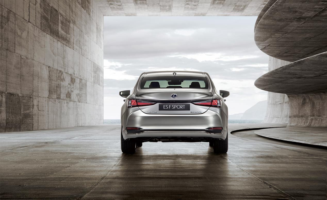 Lexus ES 300h F-Sport