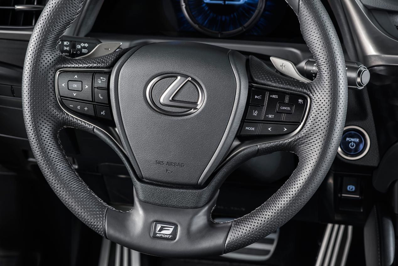 Lexus ES 300h F-Sport