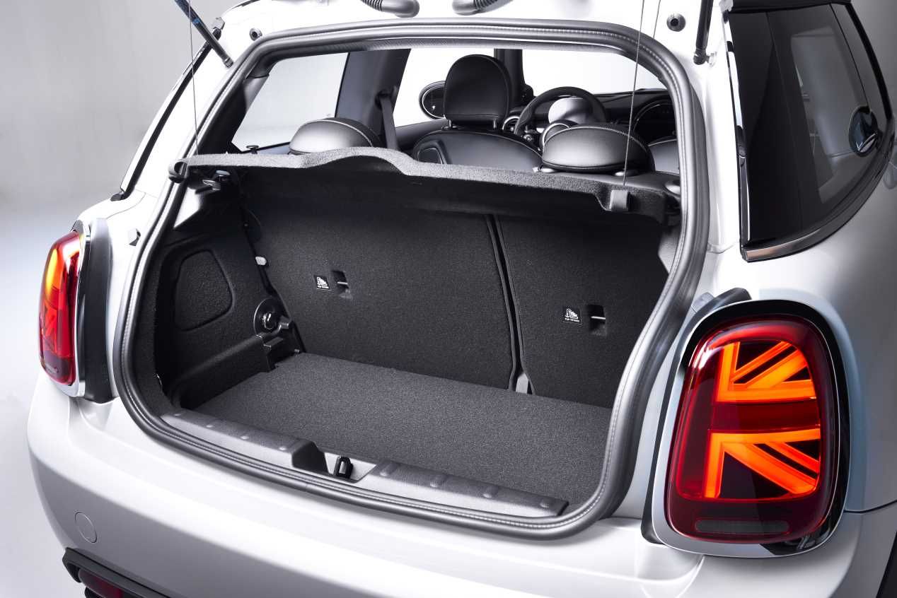 El Mini Cooper SE eléctrico ya tiene precio para España