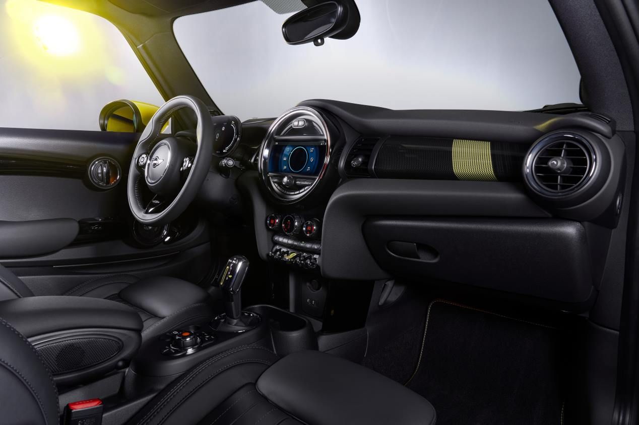 El Mini Cooper SE eléctrico ya tiene precio para España