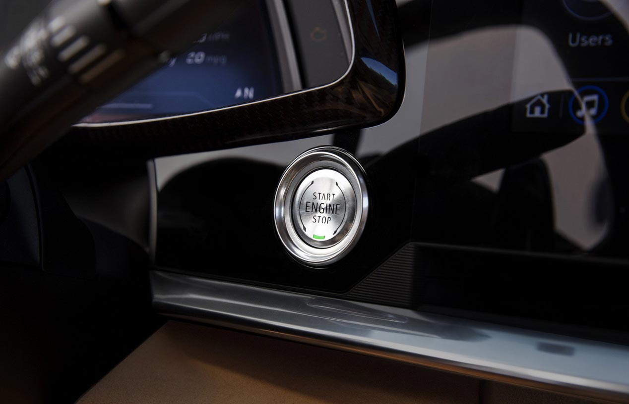 Corvette C8 Stingray 2020, ahora con motor central