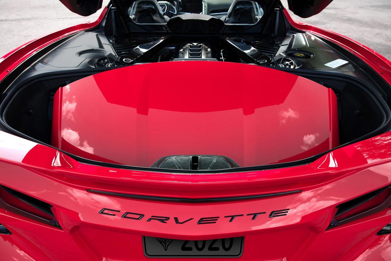 Corvette C8 Stingray 2020, ahora con motor central