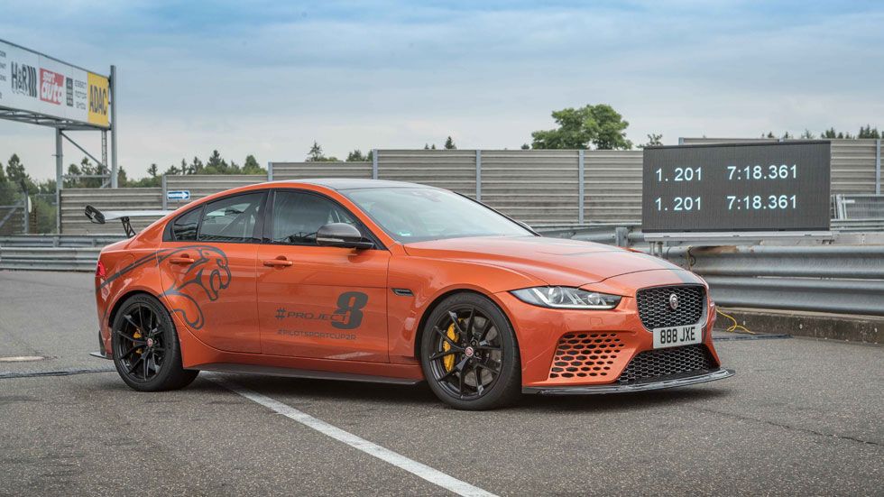 Jaguar XE SV Project 8: así es la berlina de 4 puertas más rápida ya en Nürburgring