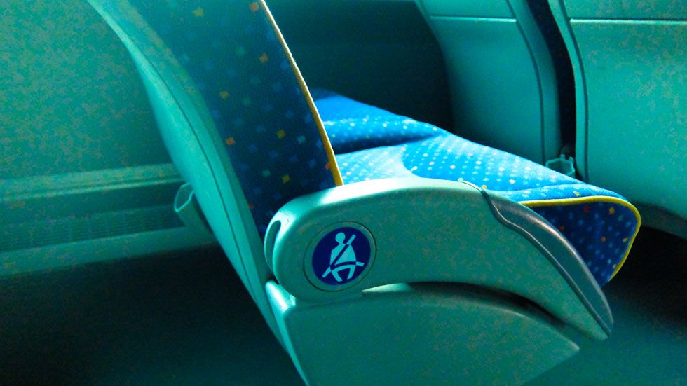 Cinturón de seguridad en autobuses: ¿es obligatorio? Todo lo que tienes que saber