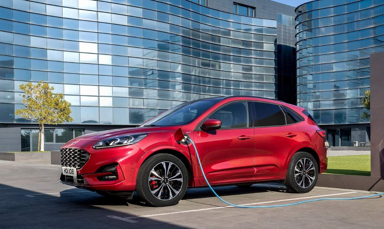 Tres nuevos SUV, frente a frente: Audi Q3 Sportback, Mazda CX-30 y Ford Kuga