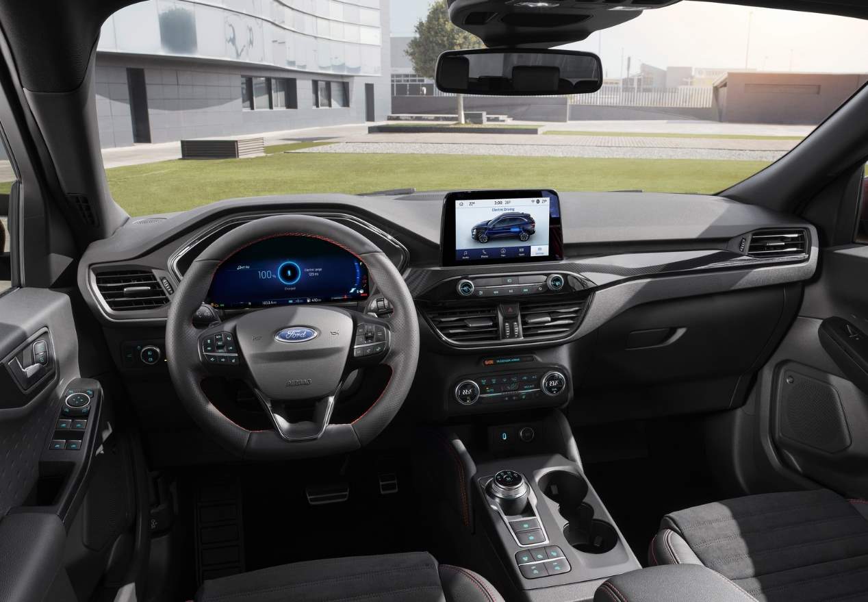 Tres nuevos SUV, frente a frente: Audi Q3 Sportback, Mazda CX-30 y Ford Kuga