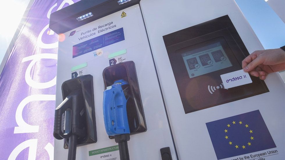 Nuevos cargadores para coches eléctricos: en menos de 20 minutos, hasta 100 km de autonomía