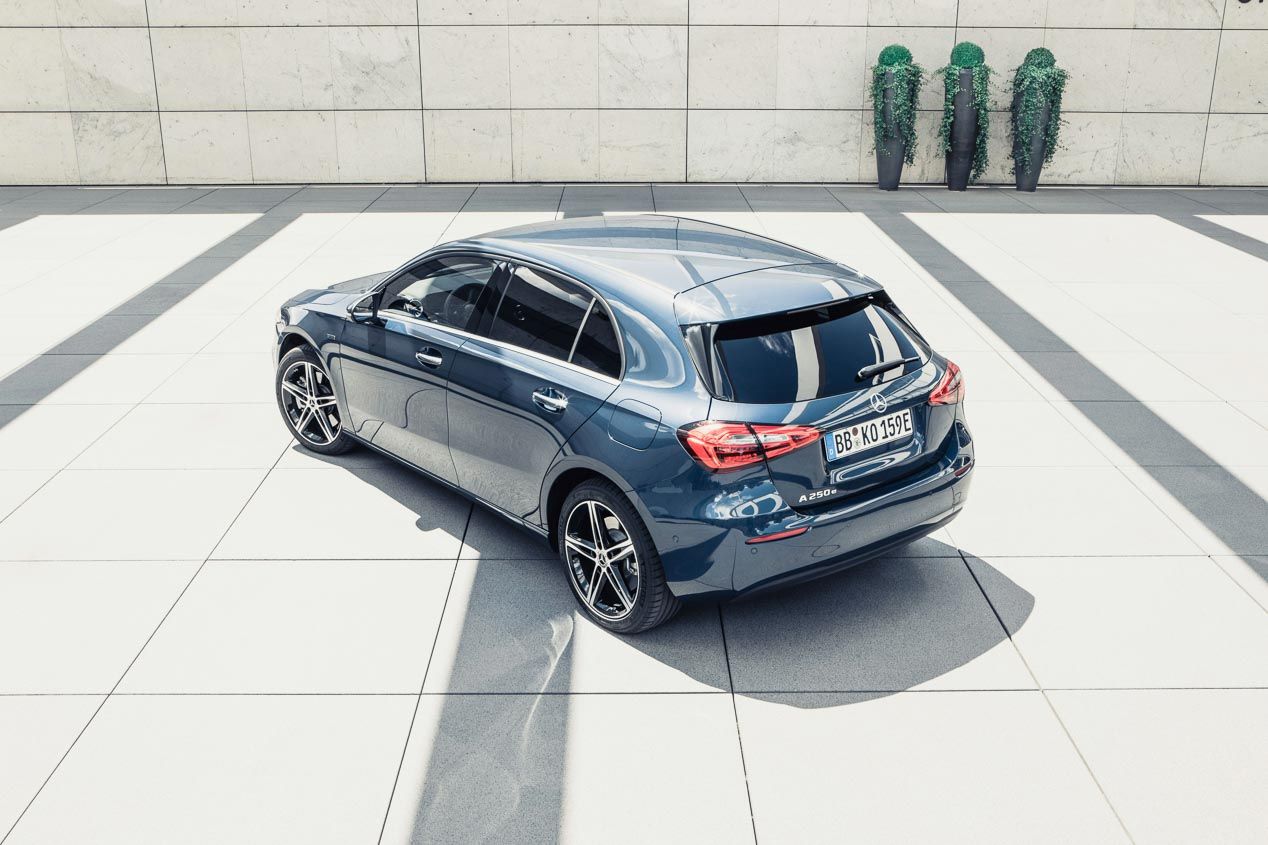 Mercedes Clase A y B 250e