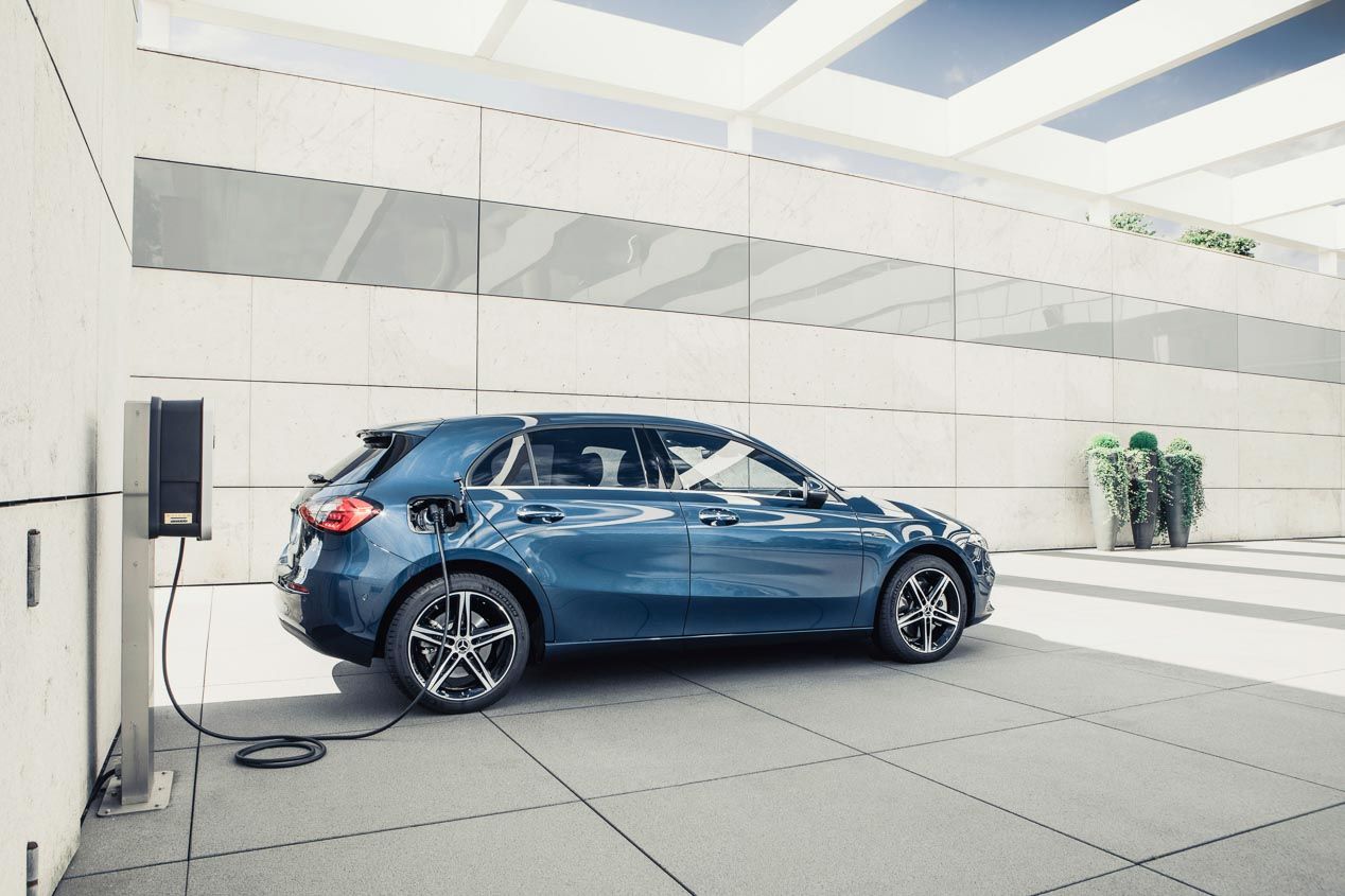 Mercedes Clase A y B 250e