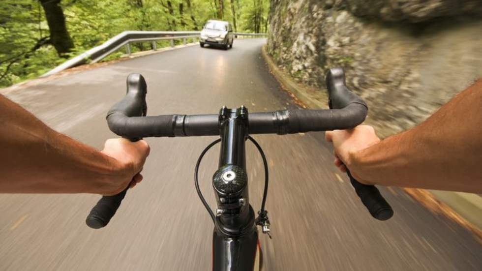 Comienza La Vuelta a España 2019 con coches médicos conectados
