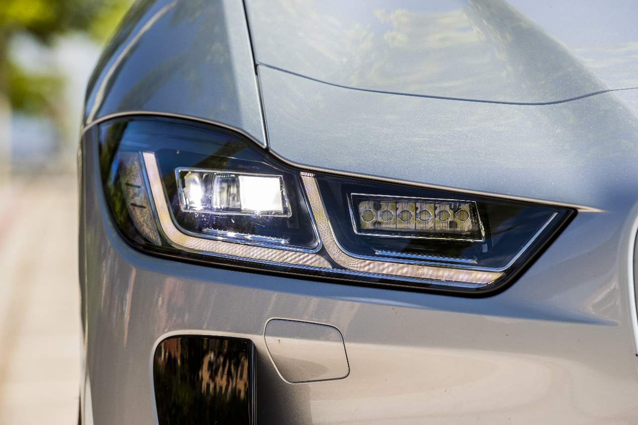 Comparativa SUV: Audi e-tron vs Jaguar i-Pace