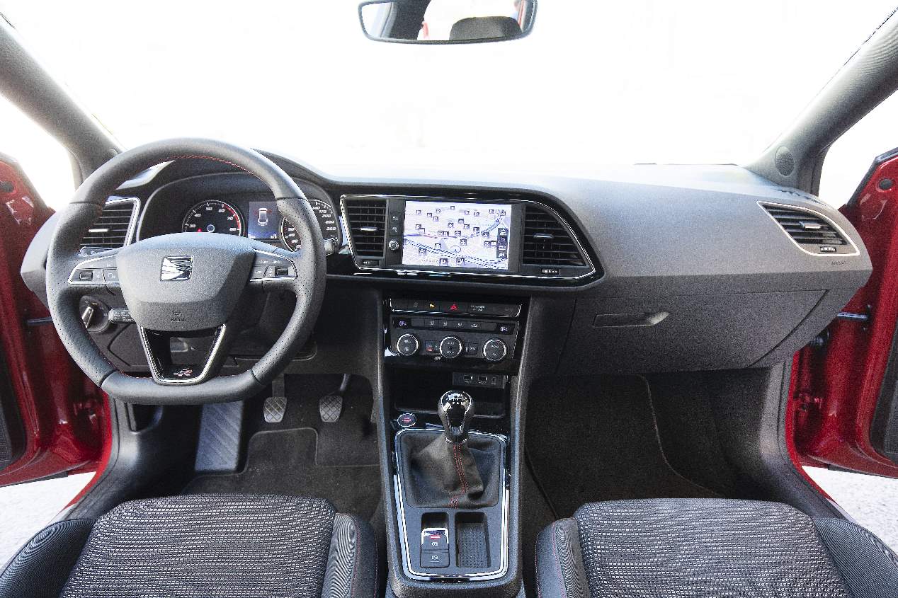 A prueba el Seat León familiar en versión bi-fuel de gas natural y gasolina