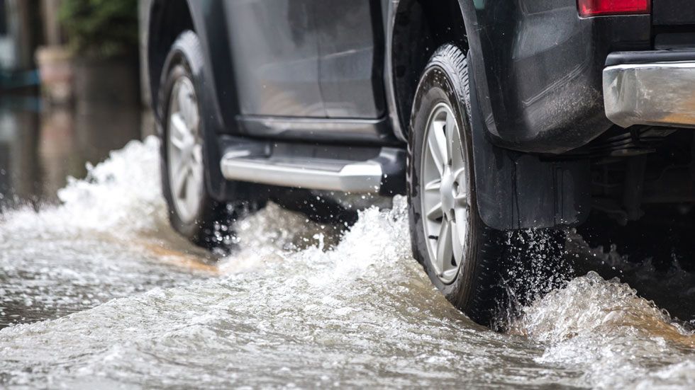¿Qué hacer si te sorprende una inundación o una riada cuando vas en el coche? | Foto: iStock