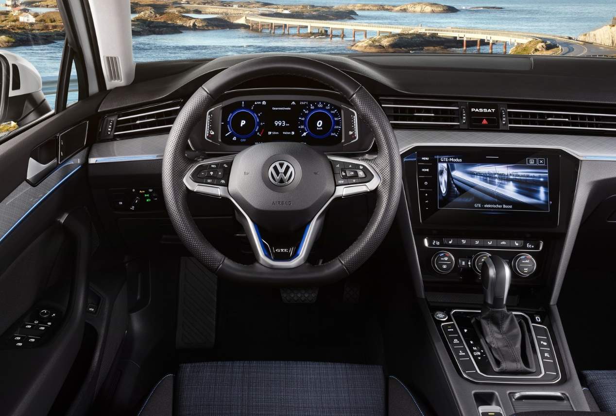 El VW Passat híbrido enchufable, ya a la venta en Europa en su gama 2019