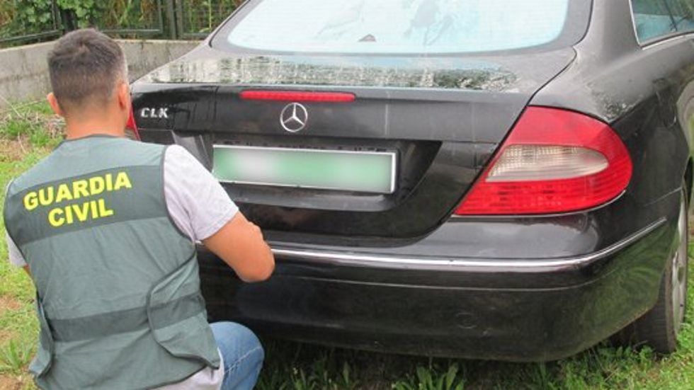 Prueba un coche en Holanda y se fuga a Galicia en otro de sus “simpas”: ¿cómo acabó?