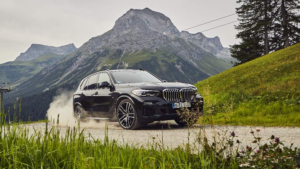 BMW X5 xDrive45e: los datos clave del nuevo SUV híbrido enchufable
