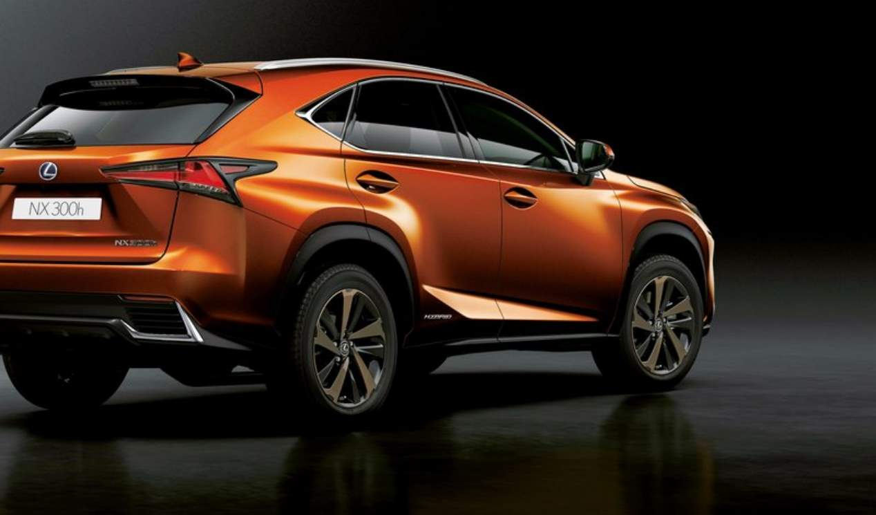 El Lexus NX 300h, ahora a la venta en color Naranja Carnelian